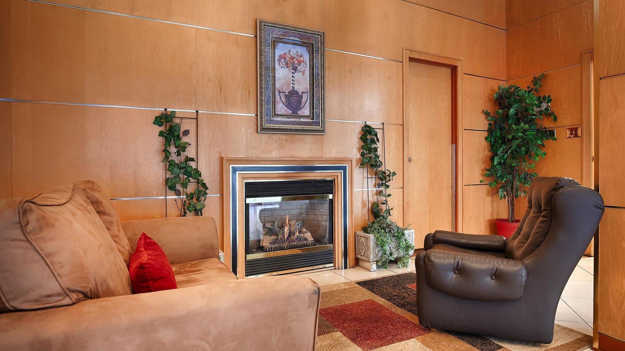 Western Downtown Hotel 3*